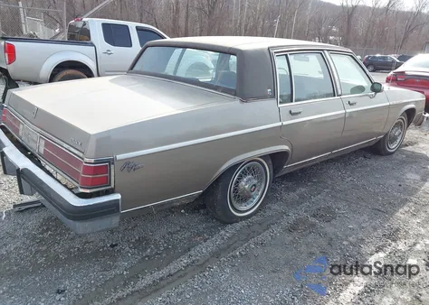 1984 Buick Electra Park Avenue z USA, uszkodzony, nr VIN 1G4AU69Y0EH925239